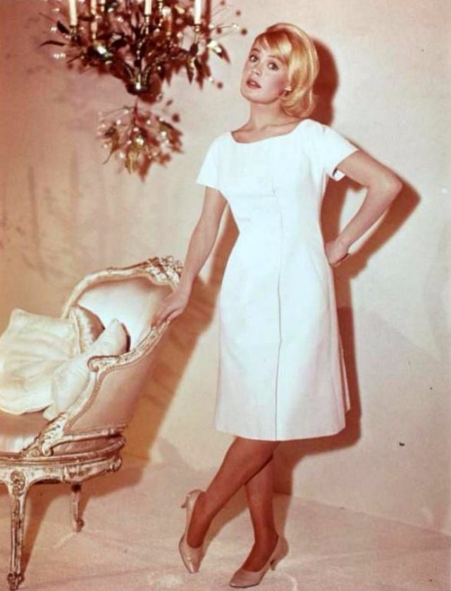 53 Stunning Color Photos Of Sandra Dee From Between The 1950s And 1960s ~ Vintage Everyday