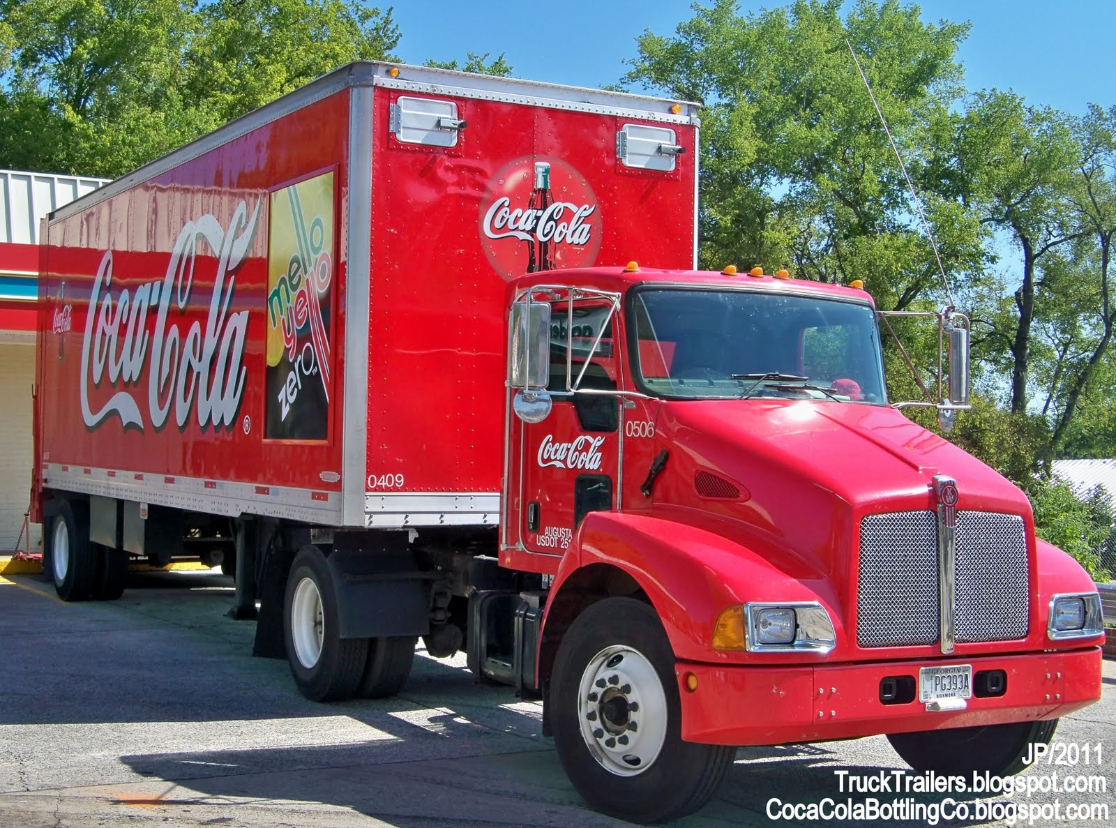 TRUCK TRAILER Transport Express Freight Logistic Diesel Mack Peterbilt