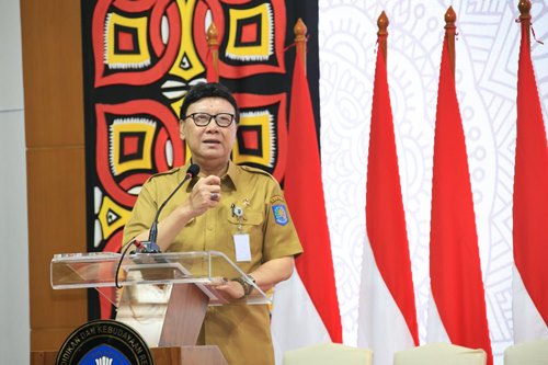 Pemilu%2B2019%2BLangkah%2BUpaya%2BSinkronisasi%2BProgram%2BStrategis%2BPemerintah%2BPusat%2Bdan%2BDaerah