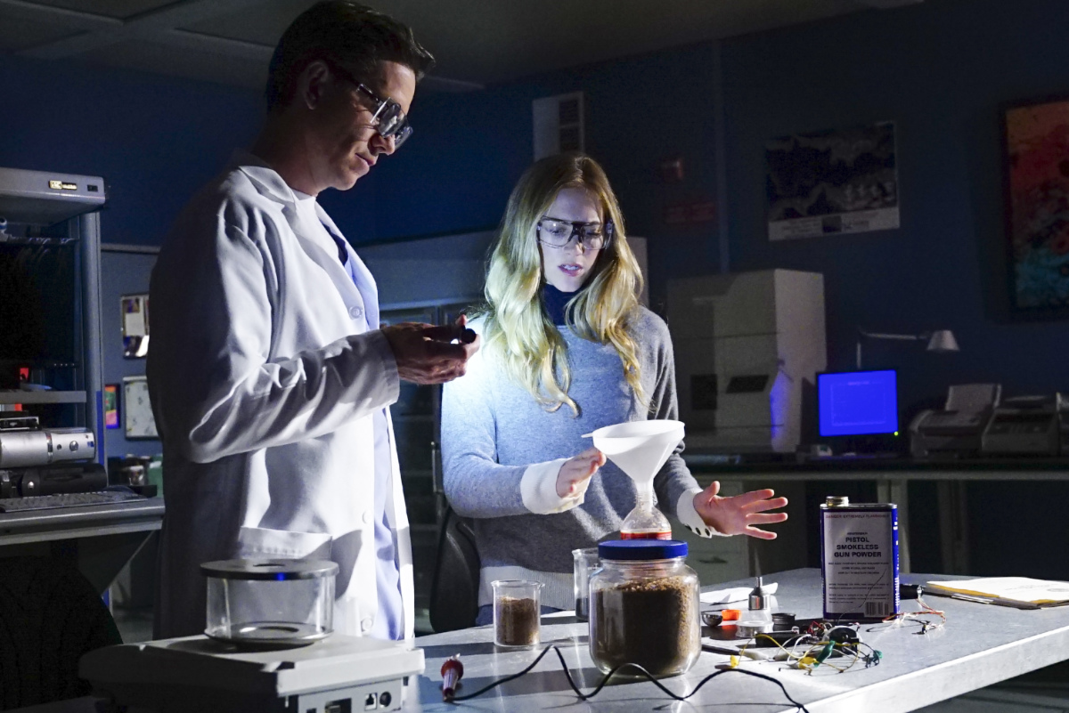 'NCIS' Season 15 Episode 18 Photos A Body and Bomb Materials Are Found on the Roof of the Squad