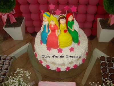 Bolos Priscila Beneducci Pâtisserie: Bolo Barbie Belo Horizonte, Bolo  Boneca Belo Horizonte, Bolo Princesas Belo Horizone