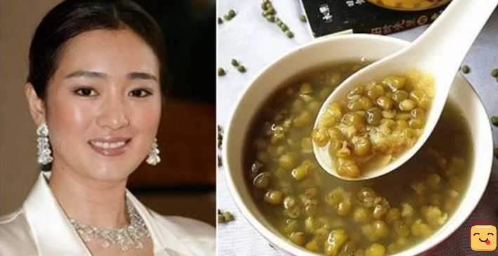 This Beautiful 52-year-old Chinese Woman Shares Her Anti-aging Secrets And It's Just Cooking Ingredients