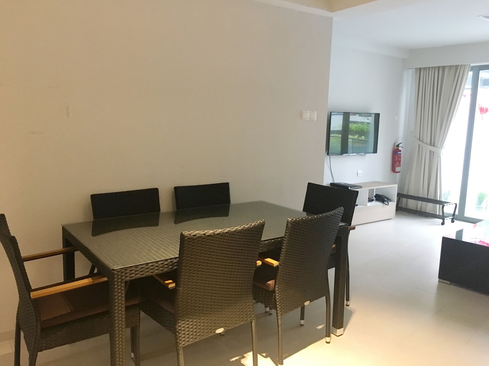  Jessica Ang THE CHEVRONS Jurong East Renovated Chalet