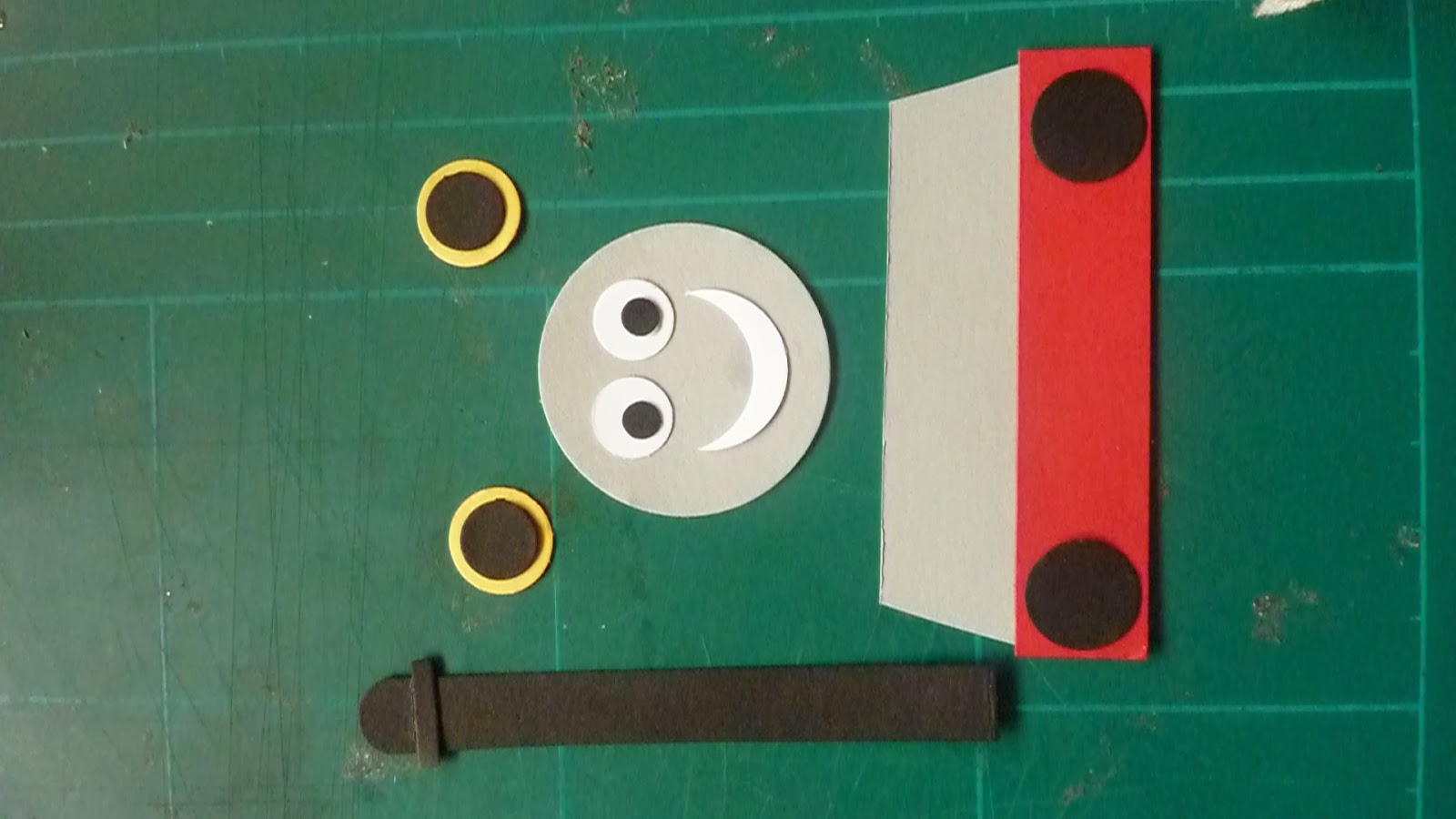 Crafty Cow Creations: thomas the tank engine
