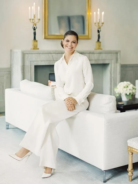 On July 14 Crown Princess Victoria is going to celebrate her 40th birthday at Haga Palace. Princess Estelle, Prince Oscar and Prince Daniel Westling
