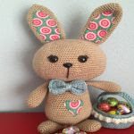 https://translate.google.es/translate?hl=es&sl=auto&tl=es&u=http%3A%2F%2Fwww.haakjemee.nl%2Fcrochet-easter-bunny%2F