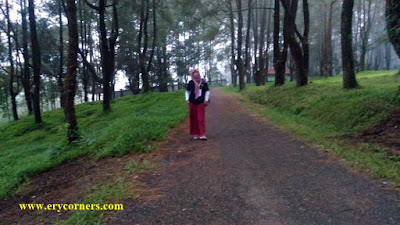Gua Lawa www.erycorners.com