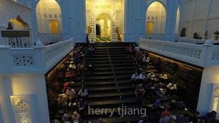 Masjid Ramlie Musofa Taj Mahal Indonesia