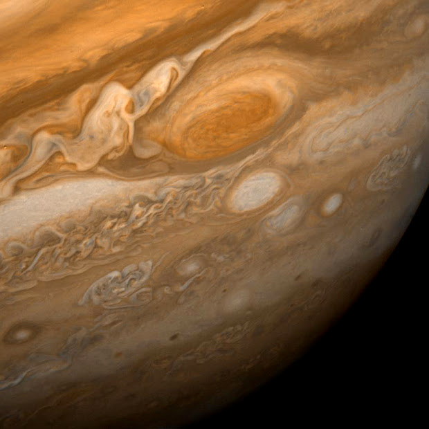 Dramatic Voyager 1 view of Jupiter's Great Red Spot