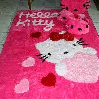 Karpet bulu motif karakter hello kitty