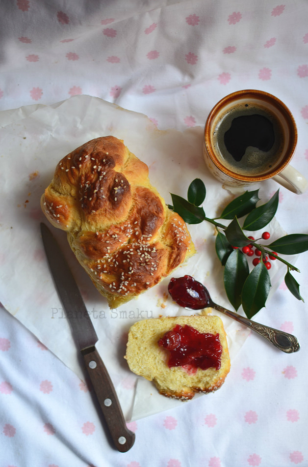 chałka, chałka drożdżowa, drożdżówka, przepis na chałkę