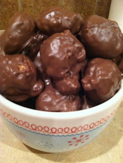Quick and Easy Christmas Chocolate Peanut Butter Balls