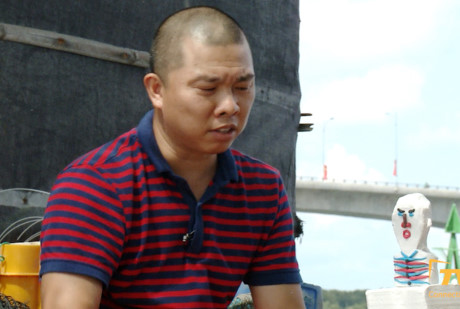 Con gai Hong Dang khoc nuc no vi lan dau phai xa bo - Anh 12