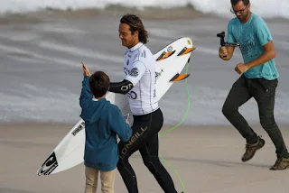 3 Jordy Smith rip curl pro portugal foto WSL Damien Poullenot