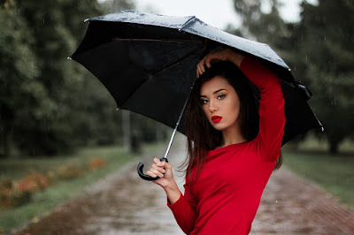 صور مطر , خلفيات أمطار وشتاء جميلة تعبر عن البرد Girl-1848455_960_720