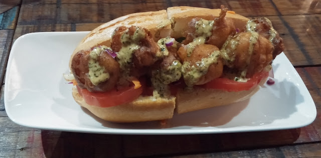 The Moldy Fig, Brunswick East, shrimp po boy