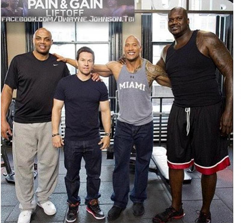 ¿Cuánto mide Dwayne Johnson (The Rock)? - Altura - Real height - Página 2 The+Rock+Charles+Barkley+Shaquille+ONeal+Mark+Walberg