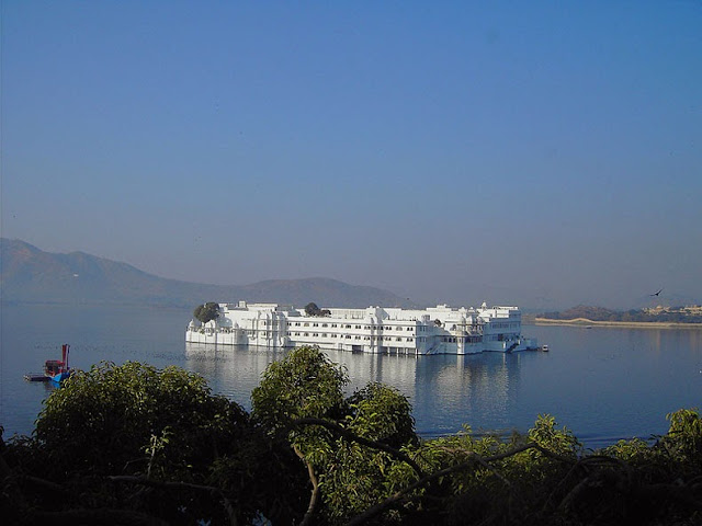 El palacio flotante del lago de Udaipur