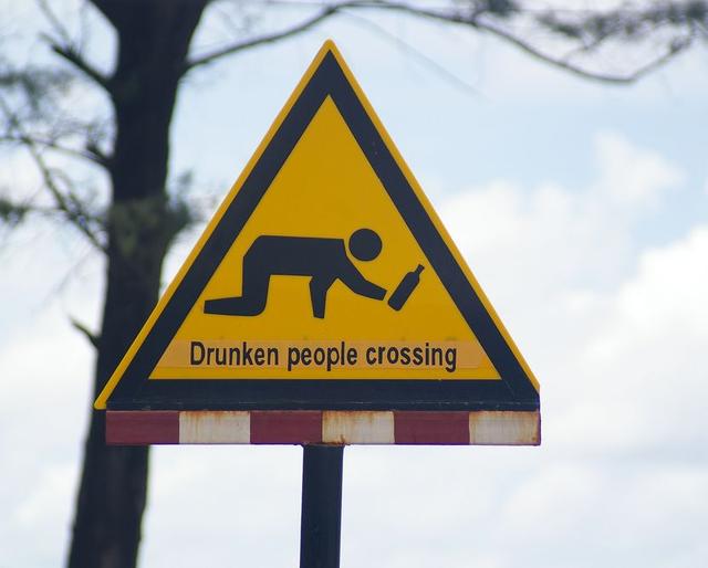 15 Bizarre Traffic Signs Funny Signs
