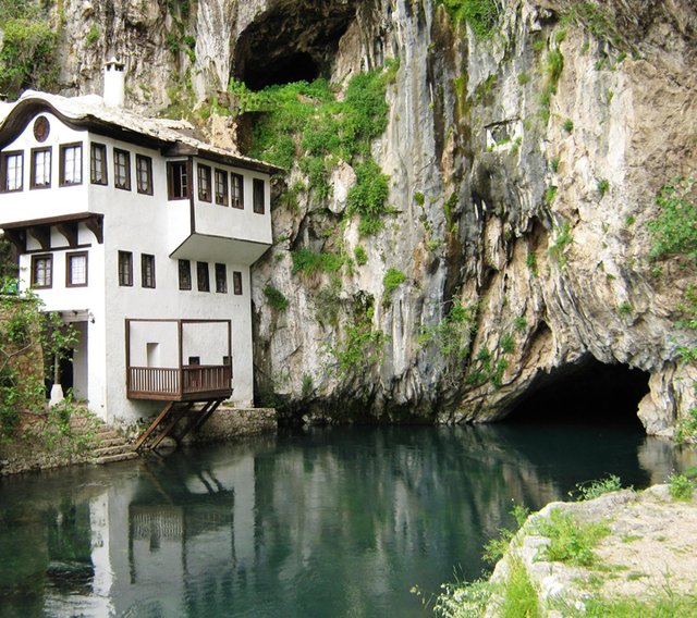 Gua di Bosnia