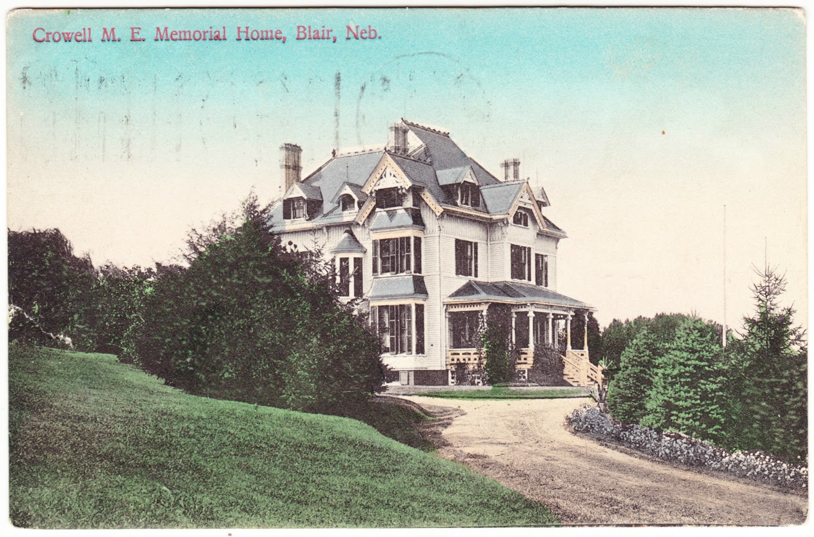 Papergreat Sunday's postcard Nebraska's Crowell Memorial Home, circa 1910
