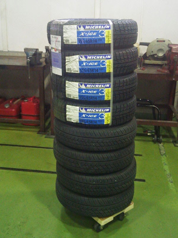 ノーマルホイールとタイヤ、MICHELIN X-ICE XI3 MICHELIN X-ICE XI3 155/65R14