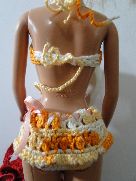 Roupa de Praia de Crochê Para Barbie, por Pecunia MillioM Roupa de Praia de Crochê Para Barbie, por Pecunia MillioM