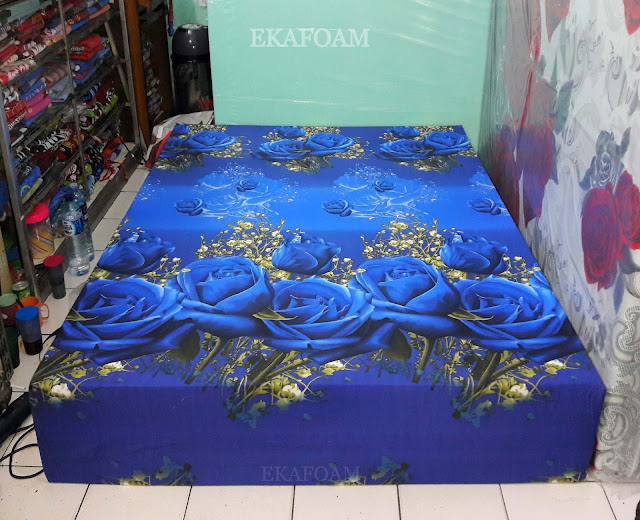 inoac motif bunga tulip biru Kasur inoac corak motif bunga tulip biru