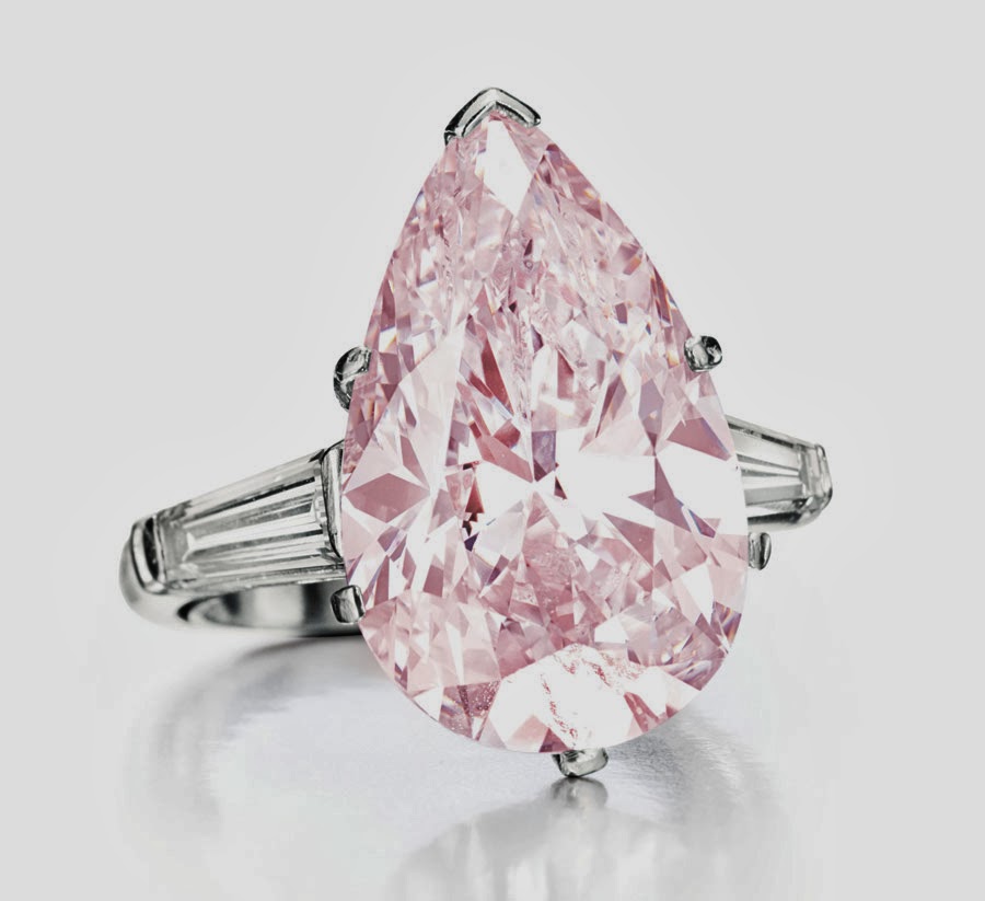 New Fashion In Pink Diamond Rings.