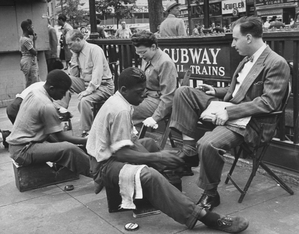 27 Amazing Vintage Photos Capture Everyday Life of Brooklyn in 1946