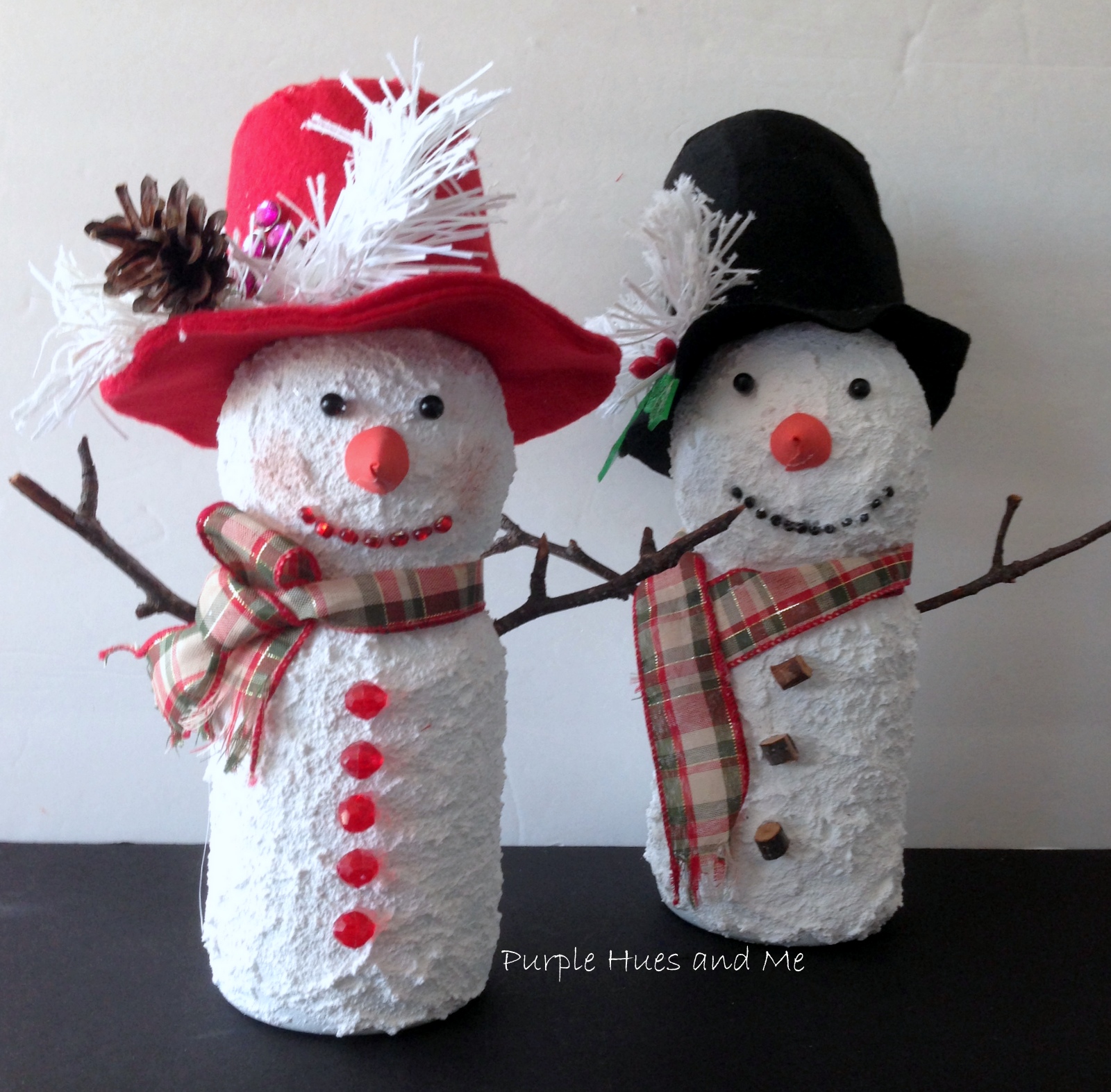 снеговик из бутылки пла. снеговик из бутылки пластиковой. снеговик из пластмассовой бутылки. снеговик из пластиковых бутылок. снеговик из пластиковой бутылки.