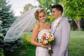  Industri bisnis pernikahan atau wedding semakin bertumbuh pesat 10 tips fotografi wedding untuk para pemula