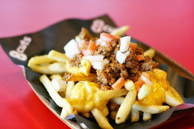 Loaded Tex-Mex Ground Beef Nachos 8 Cuts Burger Blends UP Town Center