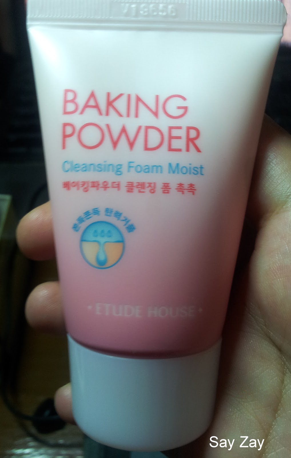 Say Zay Review Etude House Baking Powder Cleansing Foam Moist