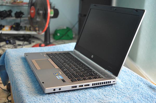 Laptop-HP-8460p-1.jpg