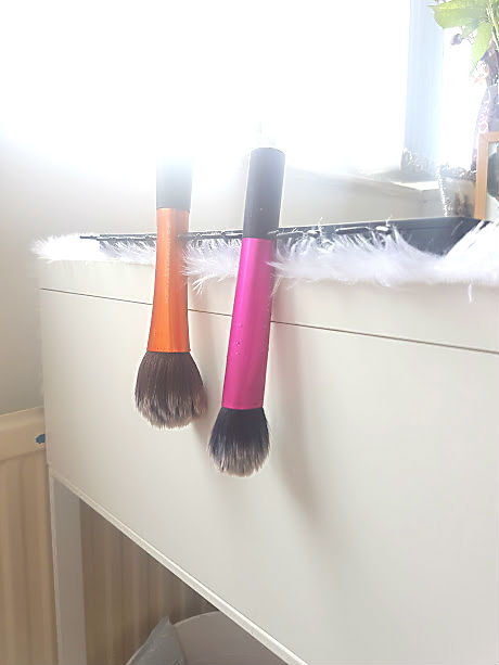 brushes drying