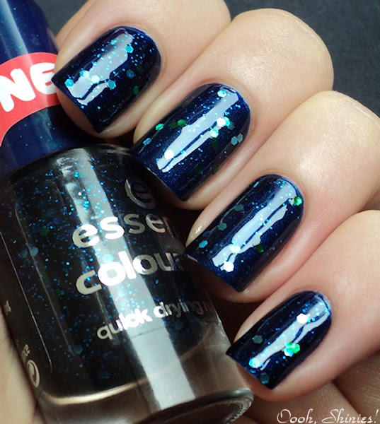Oooh, Shinies!: Glittery blue!