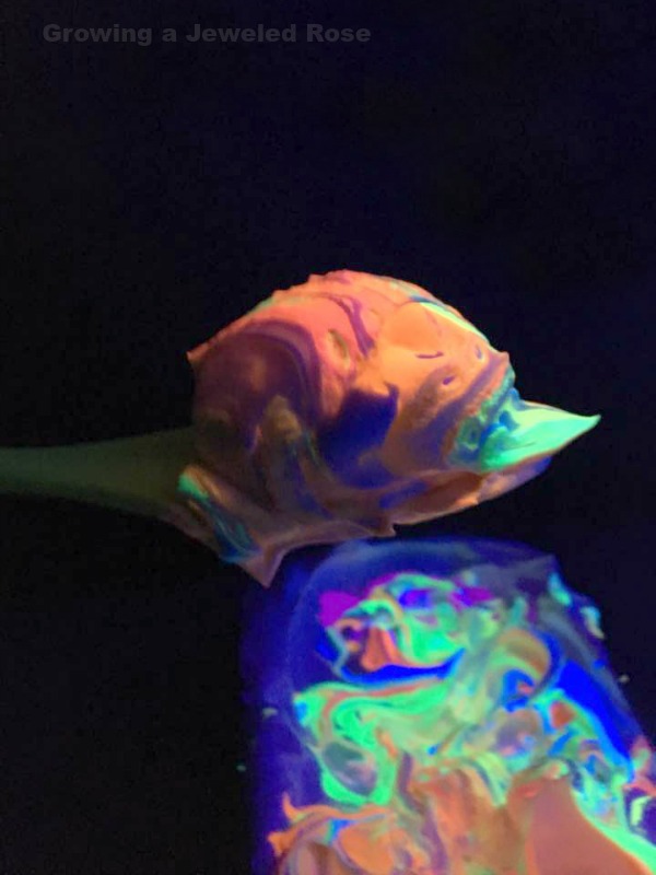 Glowing marbleized egg dying with shaving cream. I can't wait to try this- SO COOL! Glowing marbleized egg dying with shaving cream. I can't wait to try this- SO COOL!