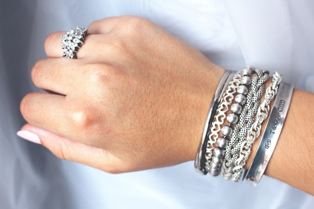 Stacked silver bracelets - everyday jewellery - fashion blog