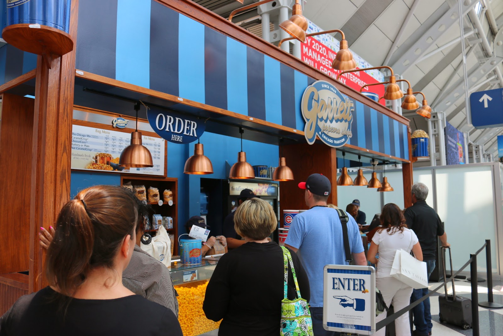 Belly of the Pig Garrett Popcorn Shops O'Hare International Airport