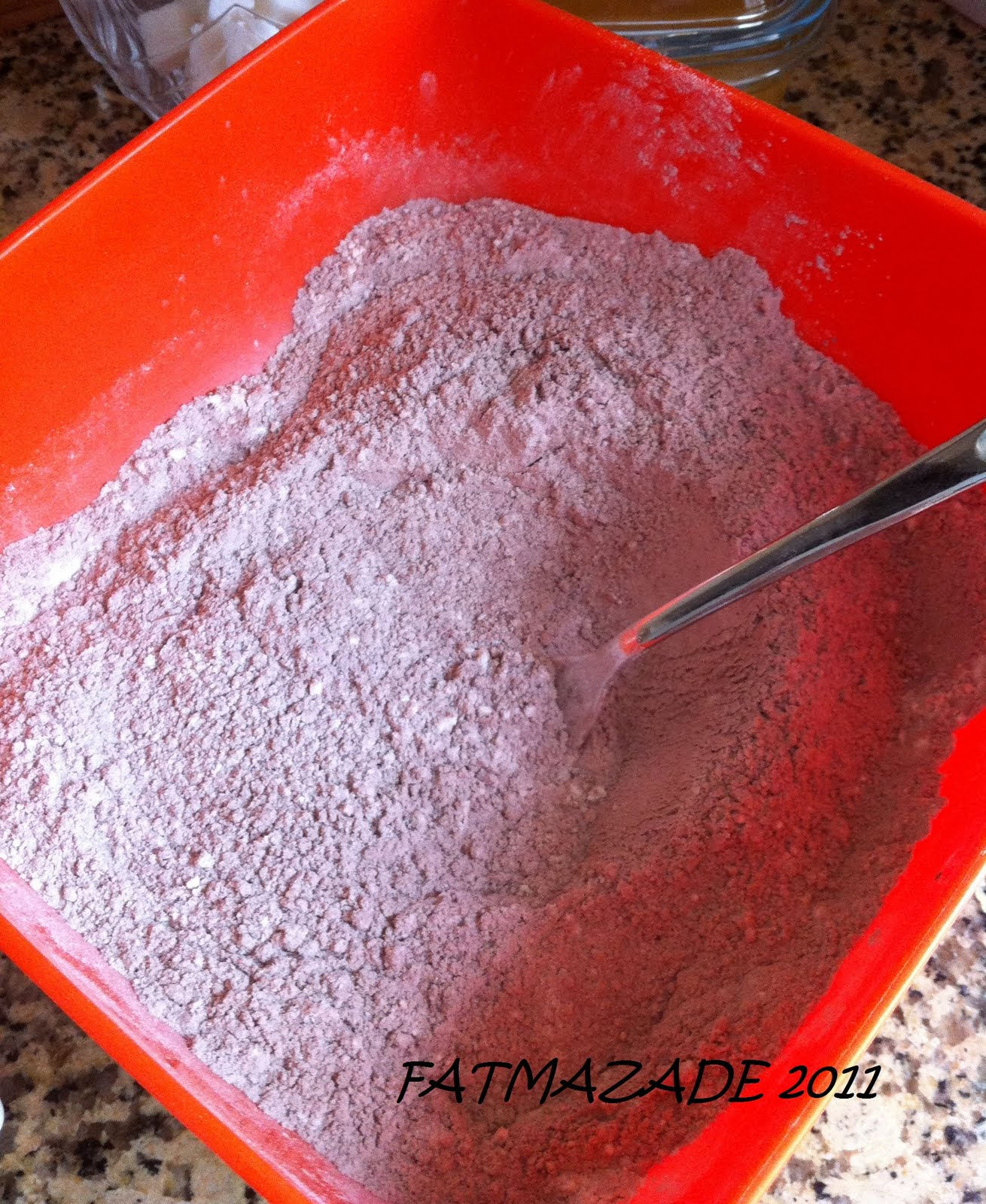 fatmazade lezzeti ÇİKOLATA SOSLU PUDİNGLİ KEK