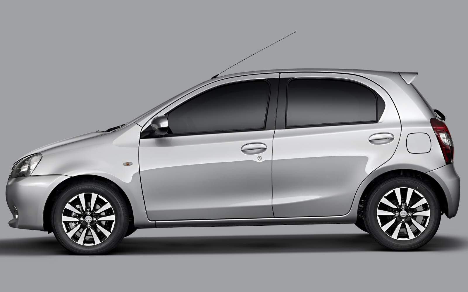 Toyota Etios 2014 - Platinum