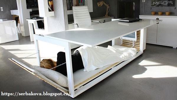 Стол и кровать в одном - вдохновение для неисправимых трудоголиков