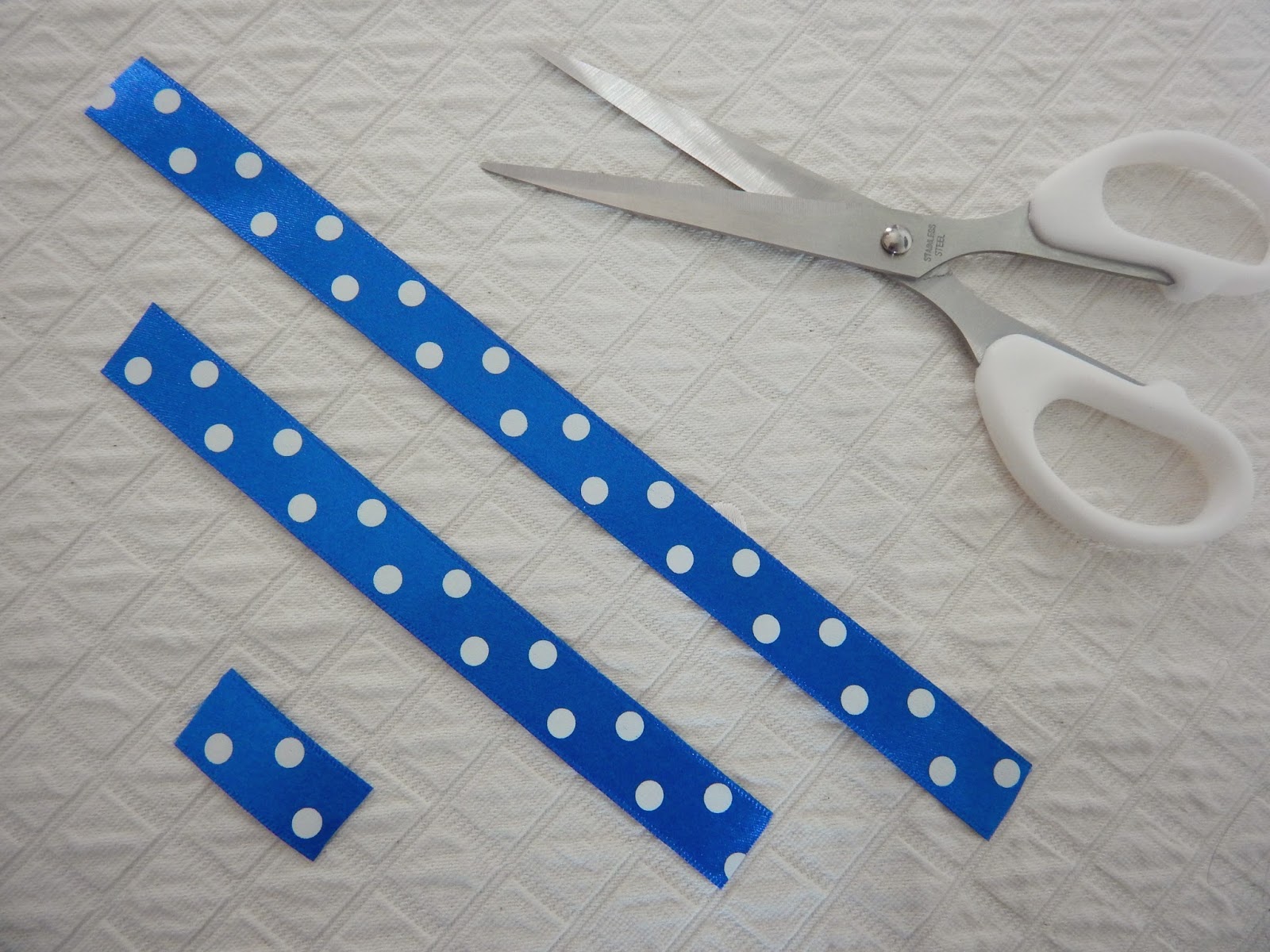 diy ribbon bow hair tie