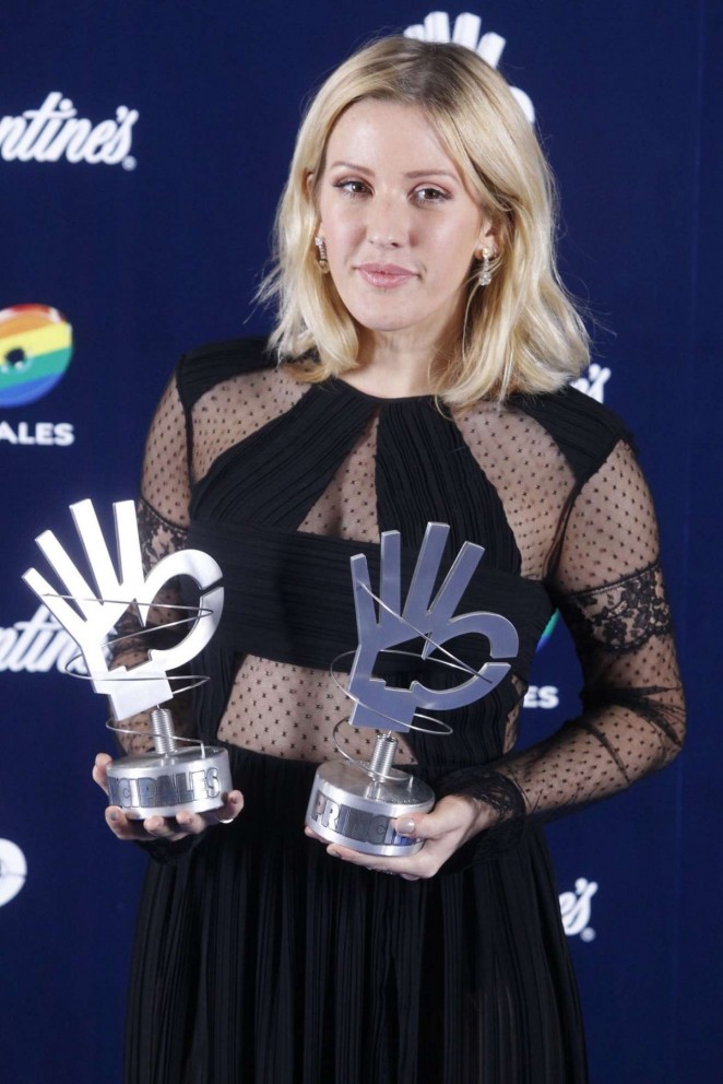 Ellie Goulding In Black Dress At Los 40 Music Awards