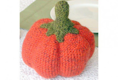 free Crochet patterns for Halloween Pumpkins!