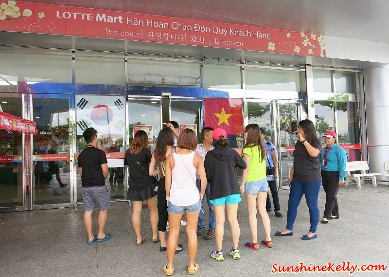 Lotte Mart Shopping Centre in Da Nang City, Lotte Mart, My Khe Beach, Da Nang, Vietnam, Dragon Bridge, Han River, Kim Do Restaurant, A La Carte Da Nang Beach