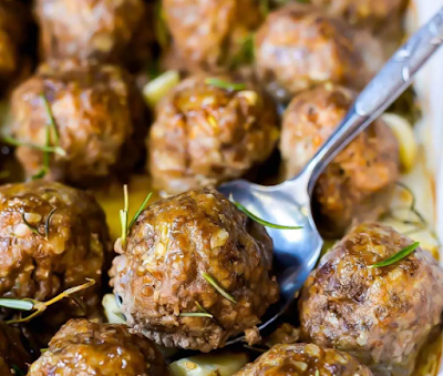 Garlic Rosemary Whole 30 Meatballs #dinner