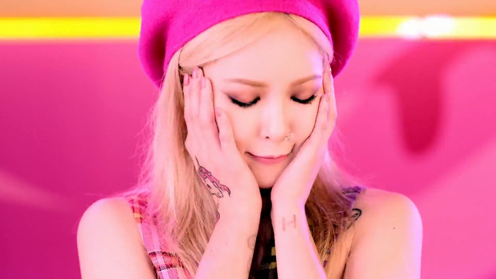 Хёна roll deep. Hyuna rolling deep. Hyuna pmv. Хена в вандер герл. Roll deep.