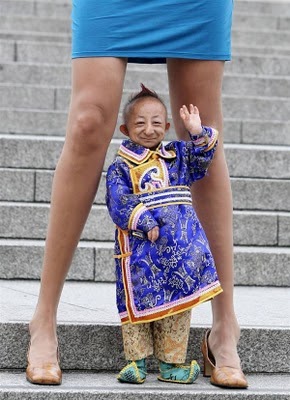 Guinness World Records: World’s smallest man, woman with the world’s ...